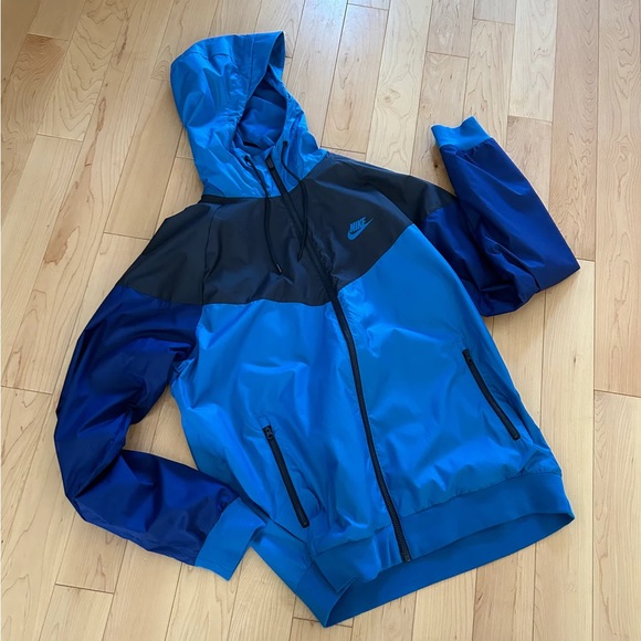 Nike Windbreaker Hoodie - Picture 6 of 6
